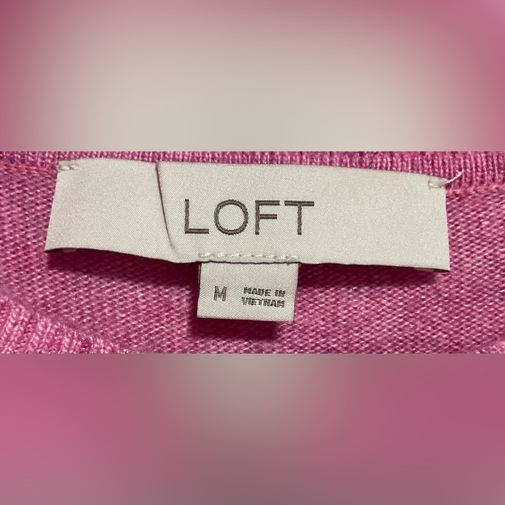 LOFT Women’s Sweater - Size M - Pink Eyelet Detail - Picture 3 of 3